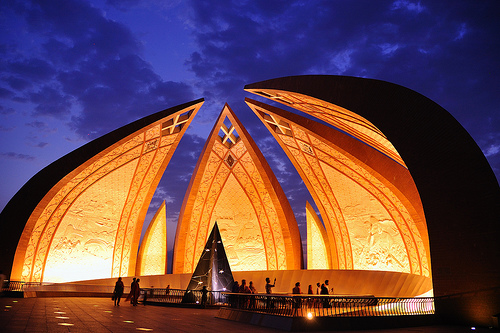 اسلام اباد السياحة  National-monument-islamabad